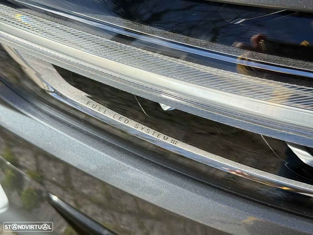 Volvo XC 60 2.0 T8 PHEV R-Design AWD - 21