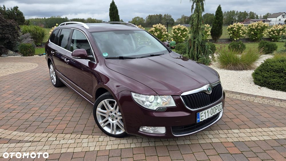 Skoda Superb 2012 photo 5
