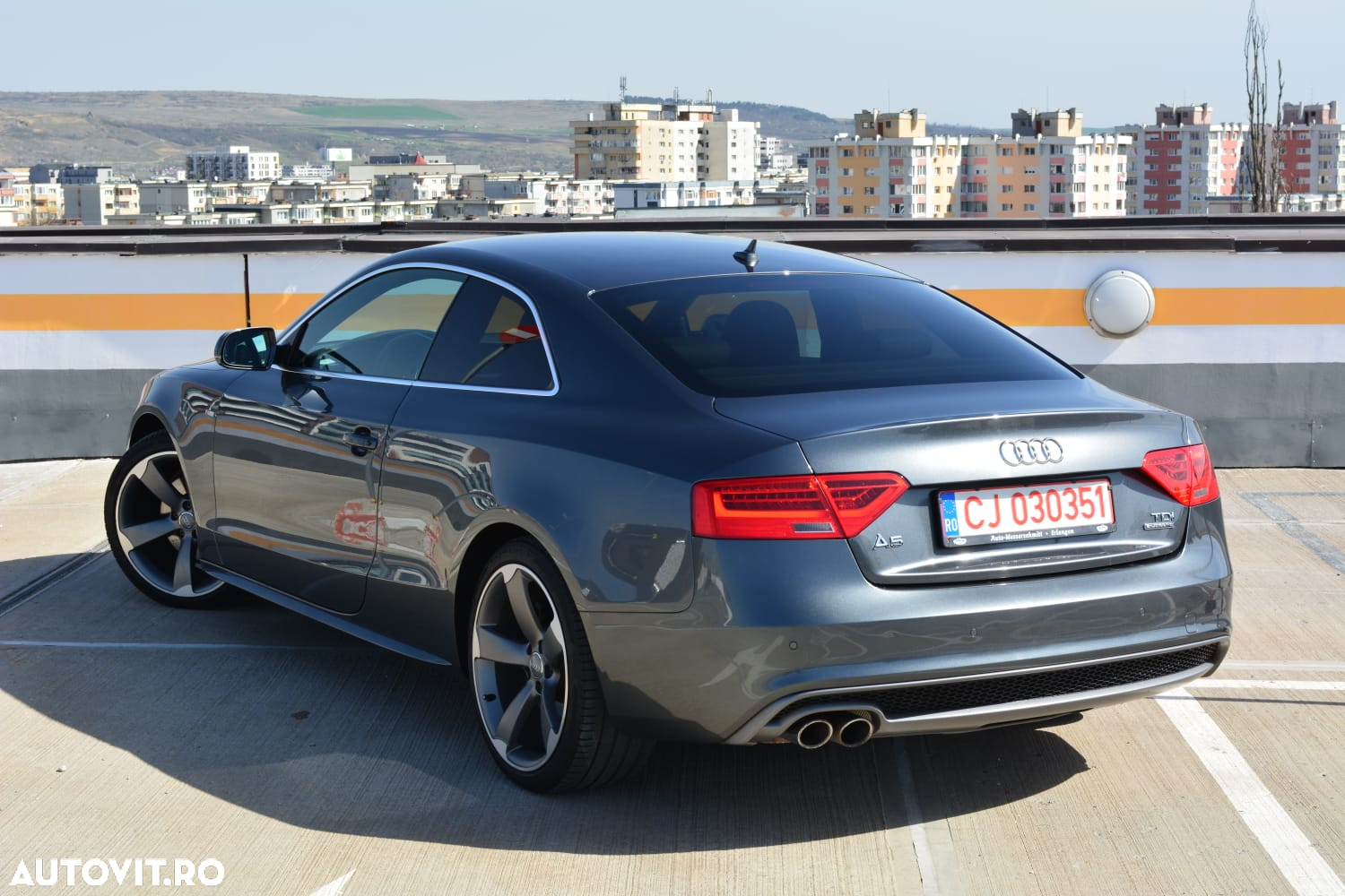 Audi A5 Coupe 2.0 TDI quattro Stronic - 4