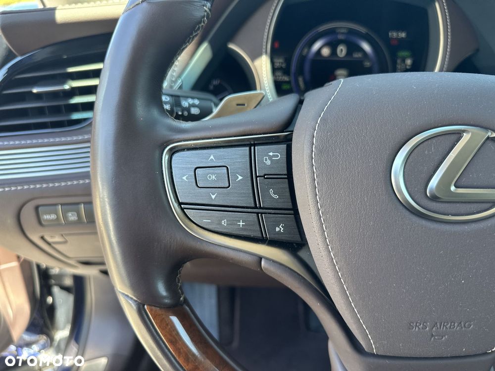 Lexus LS - 16