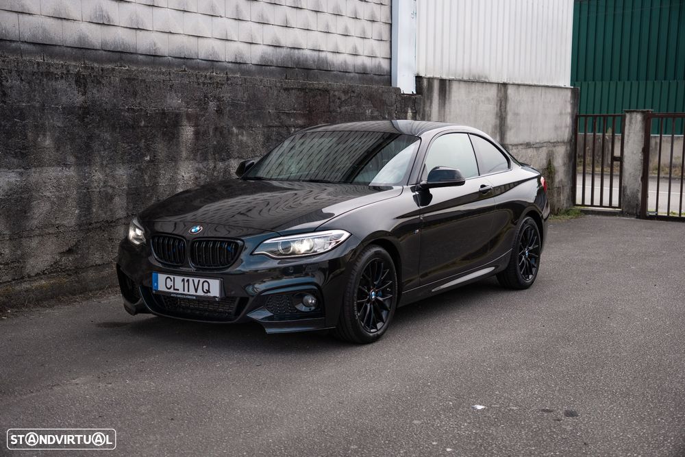 BMW 225
