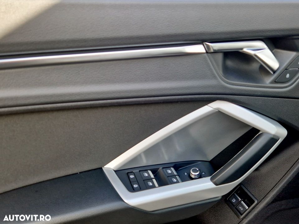 Audi Q3 45 TFSIe S tronic - 16