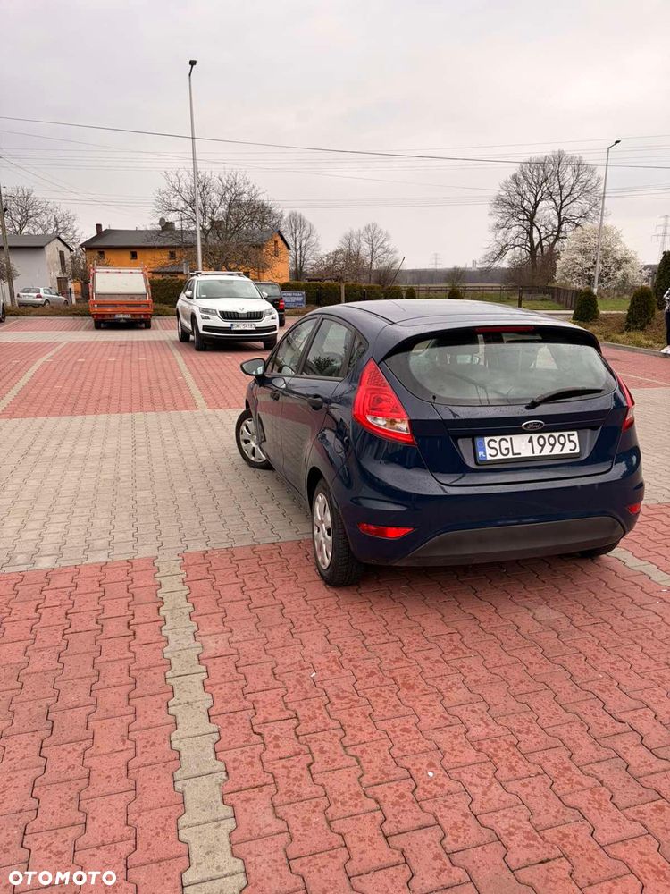 Ford Fiesta 1.25 Ambiente EU5 - 2