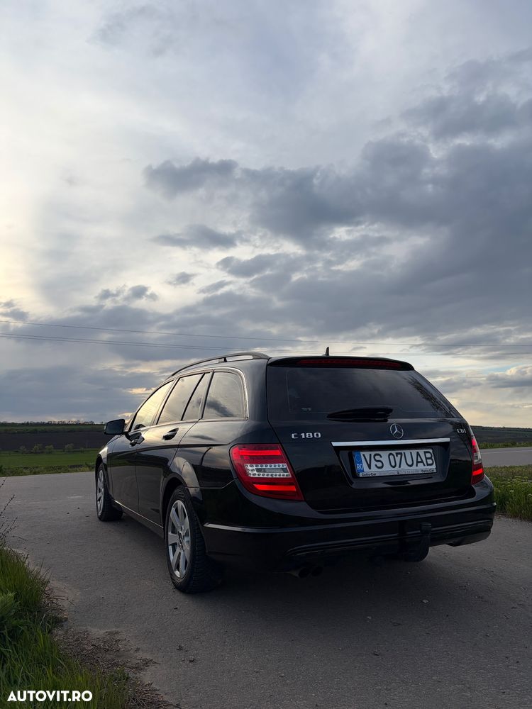 Mercedes-Benz C 180 CDI DPF (BlueEFFICIENCY) - 3