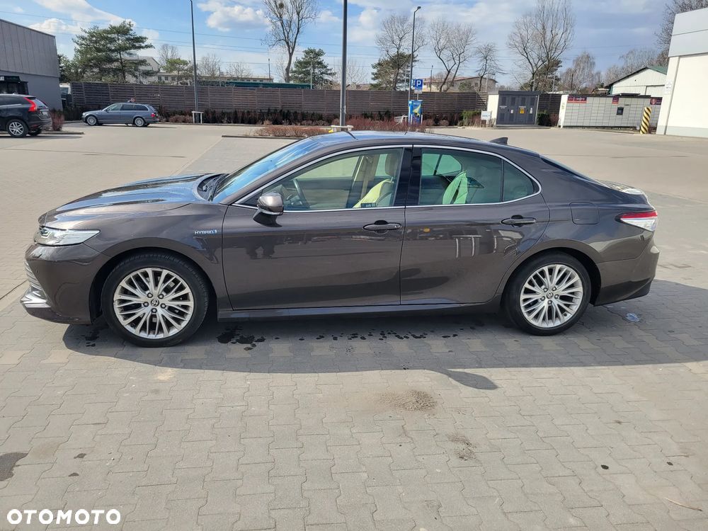 Toyota Camry 2.5 Hybrid Executive CVT - 3