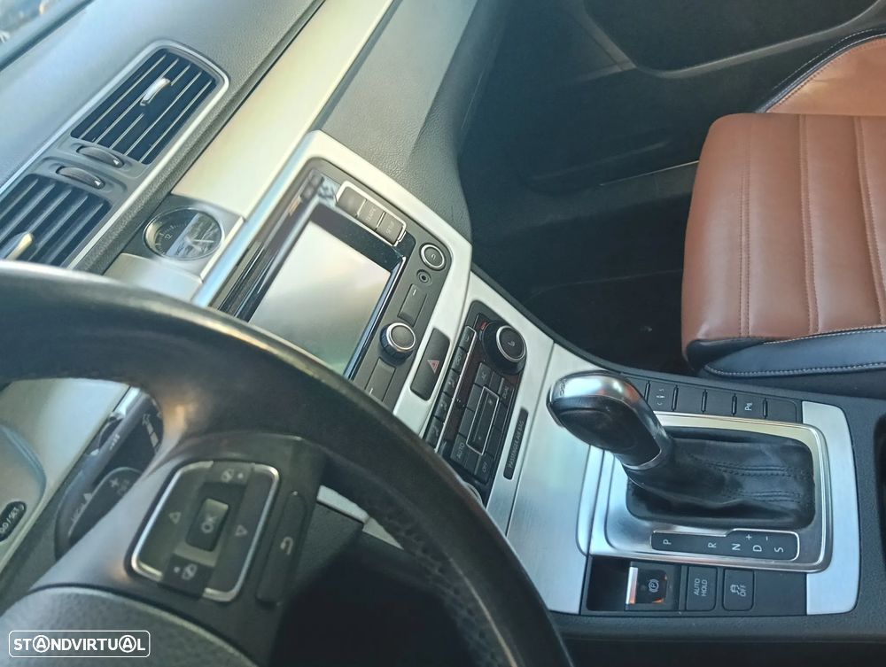 VW Passat Variant 2.0 TSI DSG Highline - 10