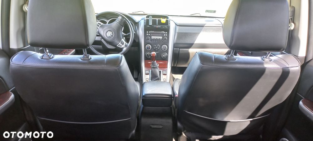 Suzuki Grand Vitara 1.9 DDiS De luxe - 12