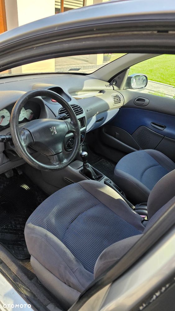 Peugeot 206 1.4 XR Presence - 5