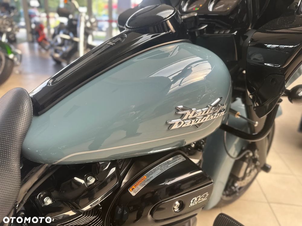 Harley-Davidson Tri Glide - 18