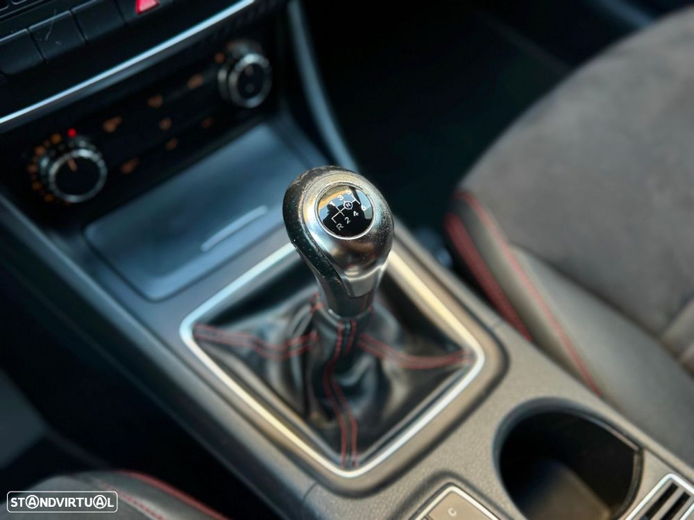 Mercedes-Benz A 180 d AMG Line - 39