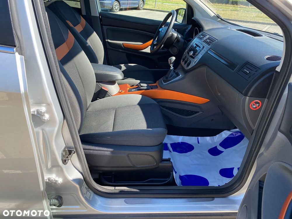 Ford Kuga 2.0 TDCi 4x4 Titanium - 19