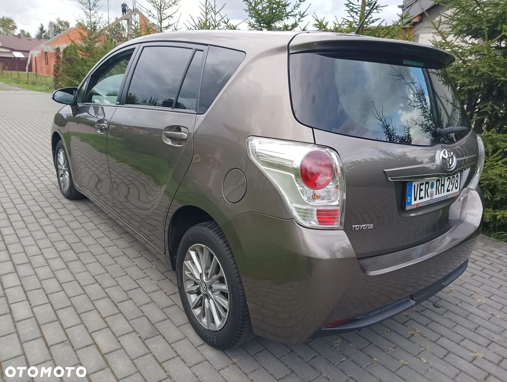 Toyota Verso 1.8 5-Sitzer Edition-S - 6