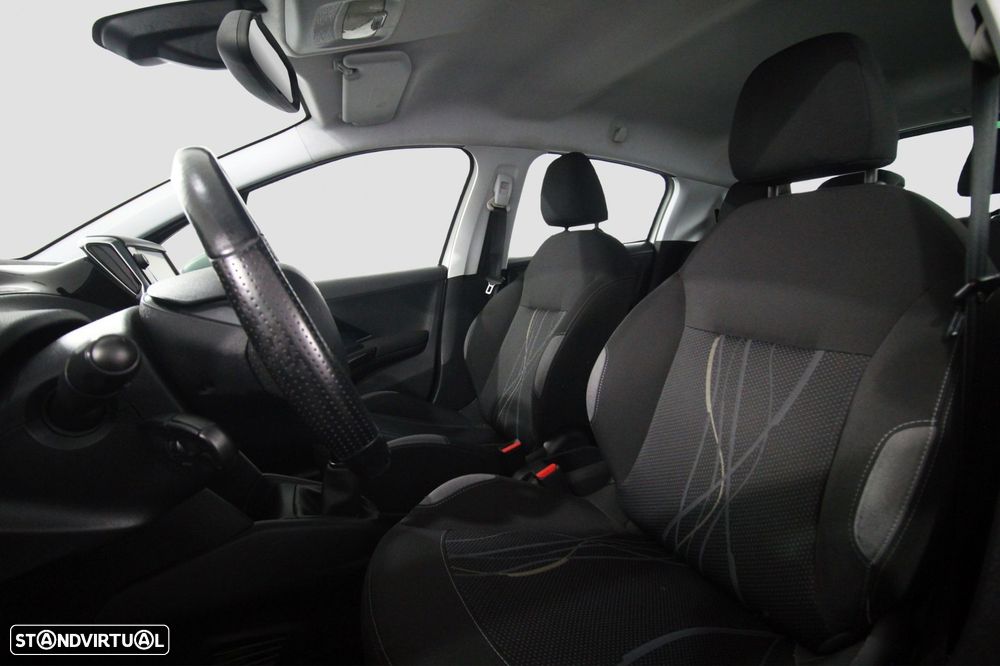 Peugeot 208 1.6 e-HDi Active - 6