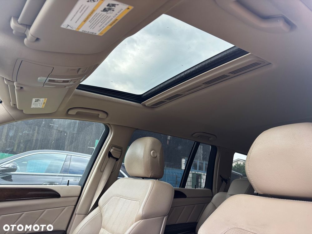 Mercedes-Benz GL 500 4-Matic - 17