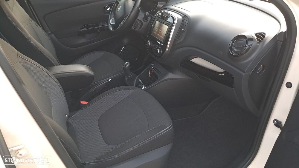 Renault Captur 1.5 dCi Exclusive - 11