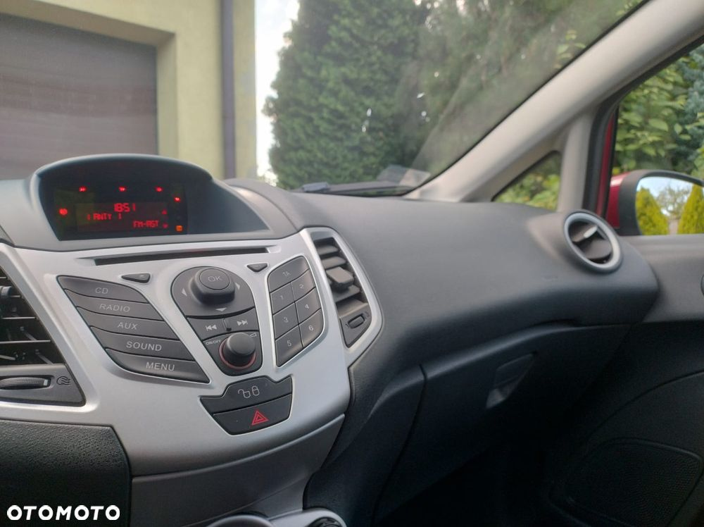 Ford Fiesta 1.4 Silver X (Trend) EU5 - 13