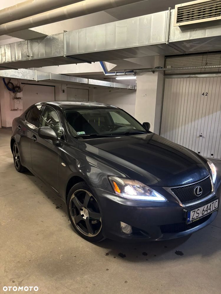 Lexus IS 220 D Prestige - 11