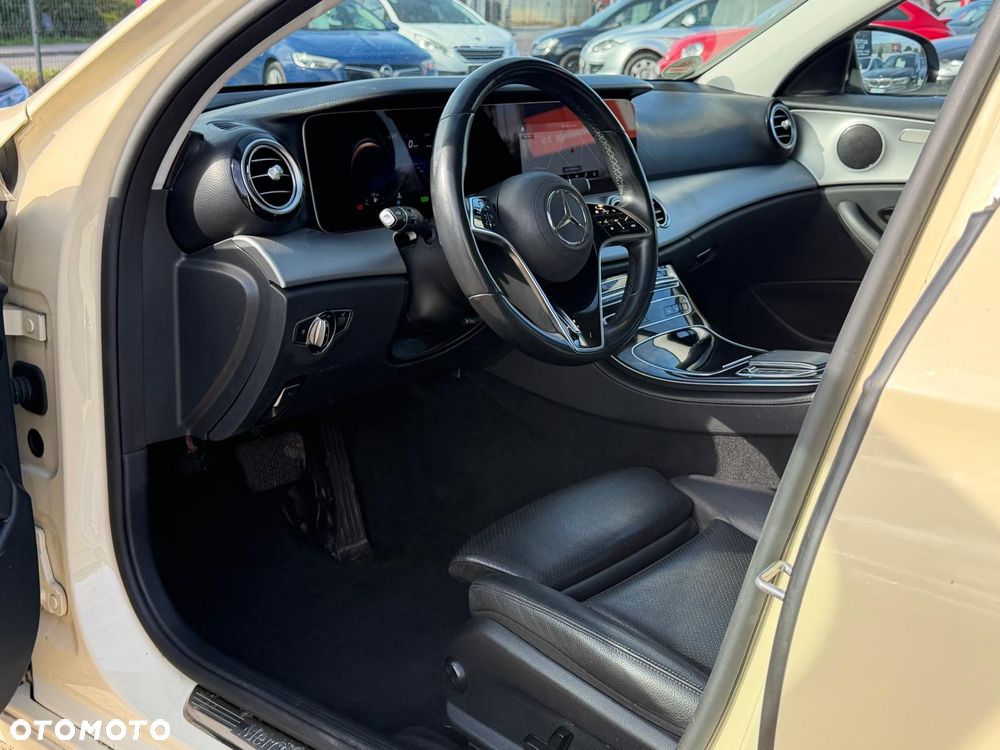 Mercedes-Benz Klasa E 220 d Avantgarde - 19
