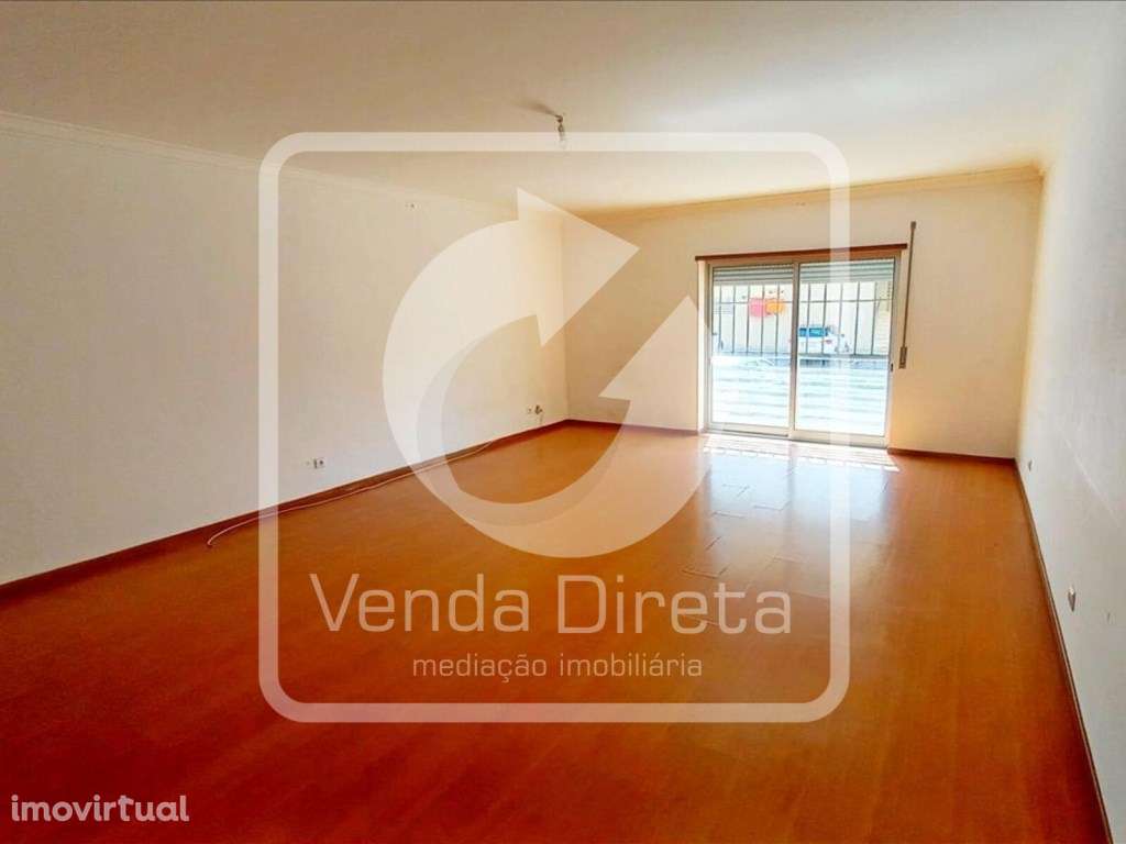 Apartamento T4 com Varanda e 189 m² no Barreiro - Espaço, conforto ... - Grande imagem: 4/25