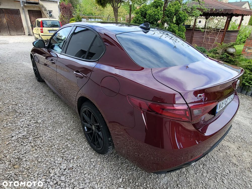 Alfa Romeo Giulia 2.0 Turbo Veloce Q4 - 11
