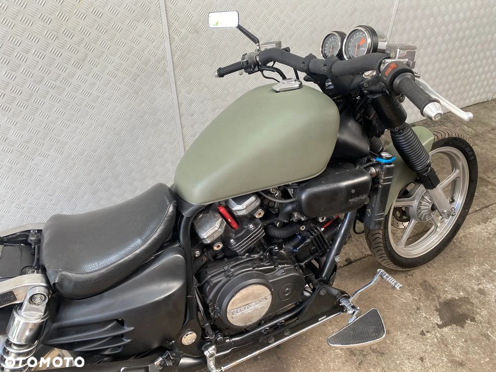Honda VF - 3