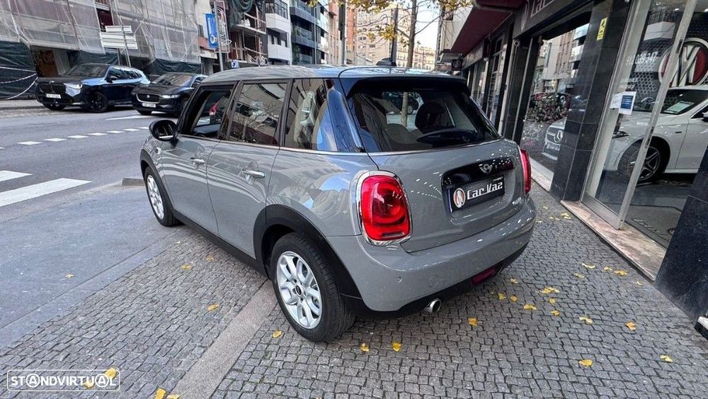 MINI 5 Portas Cooper D Aut. - 6