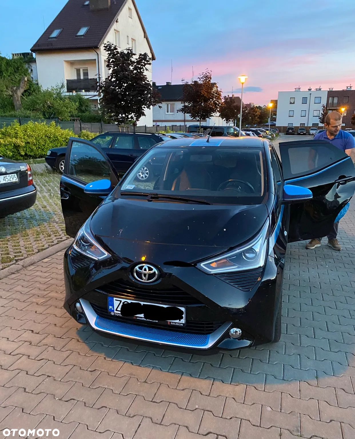 Toyota Aygo 1.0 VVT-i Color Edition - 1