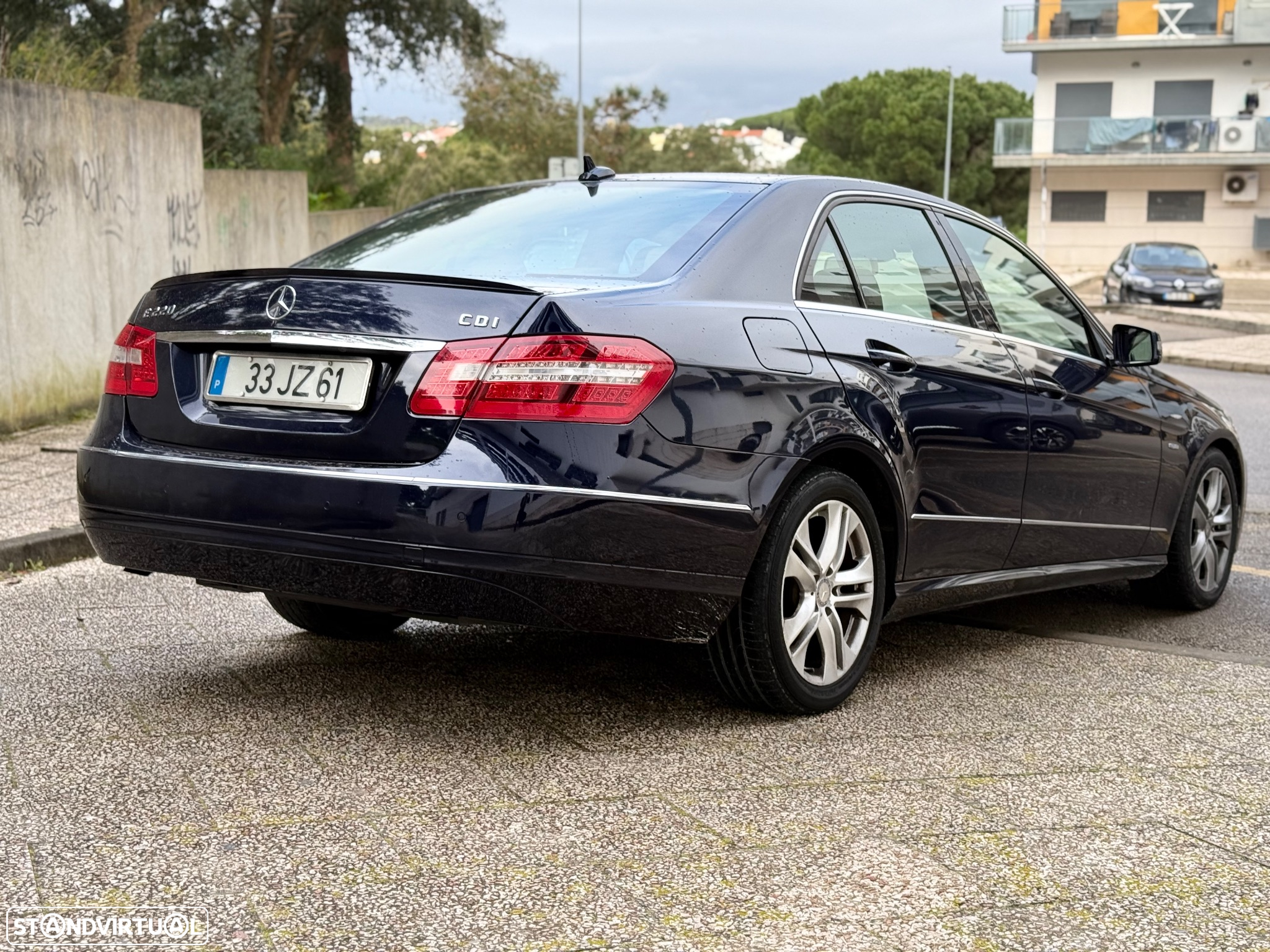 Mercedes-Benz E 220 CDi Avantgarde BlueEfficiency Auto. - 32