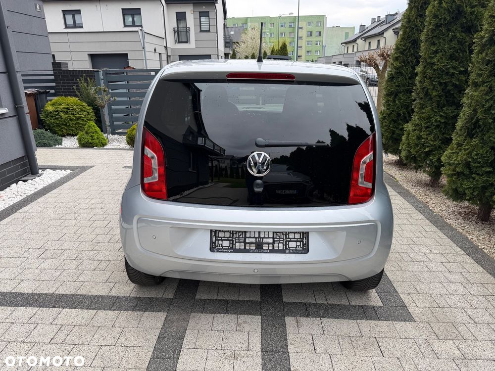 Volkswagen up! 1.0 high EU6 - 6