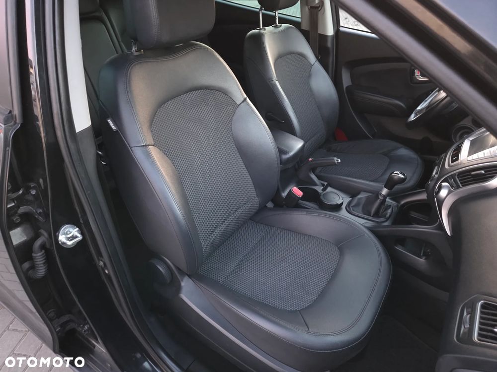 Hyundai ix35 2.0 Premium - 8
