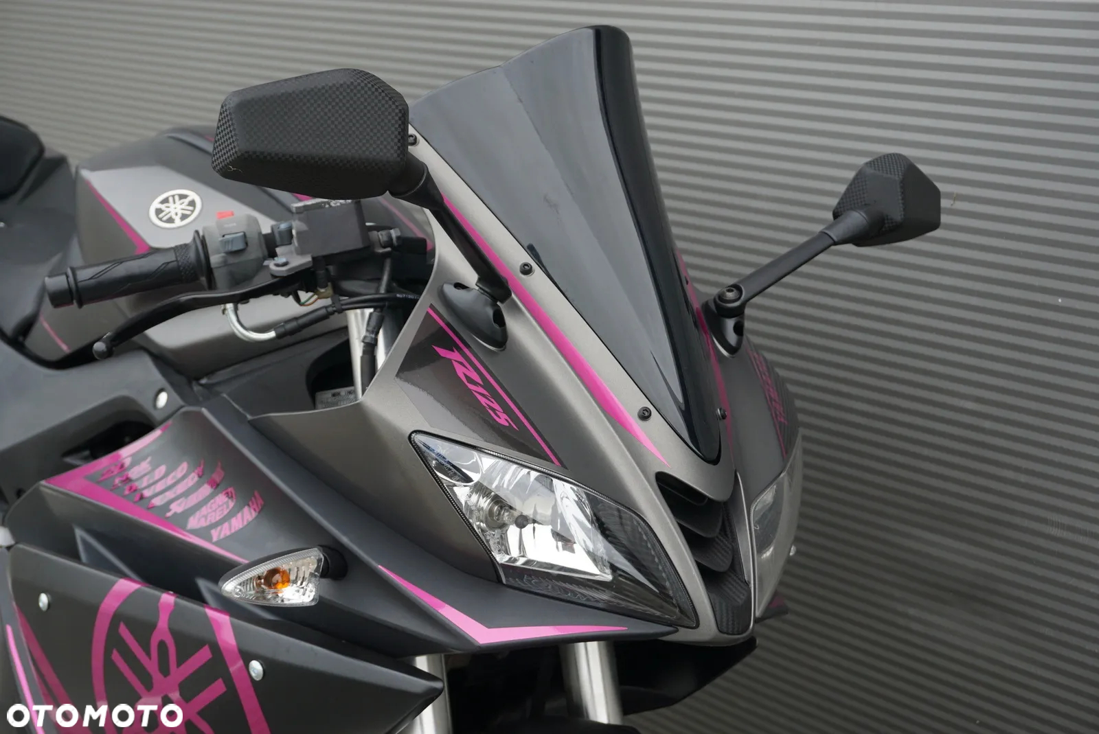 Yamaha YZF - 10