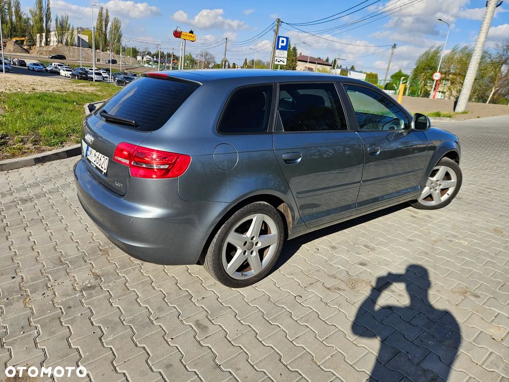 Audi A3 Sportback 1.4 TFSI Ambiente - 4