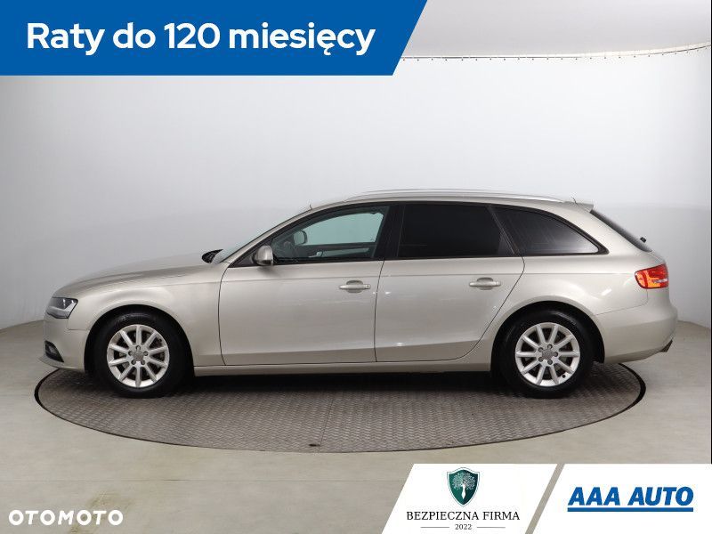 Audi A4 Avant - 4
