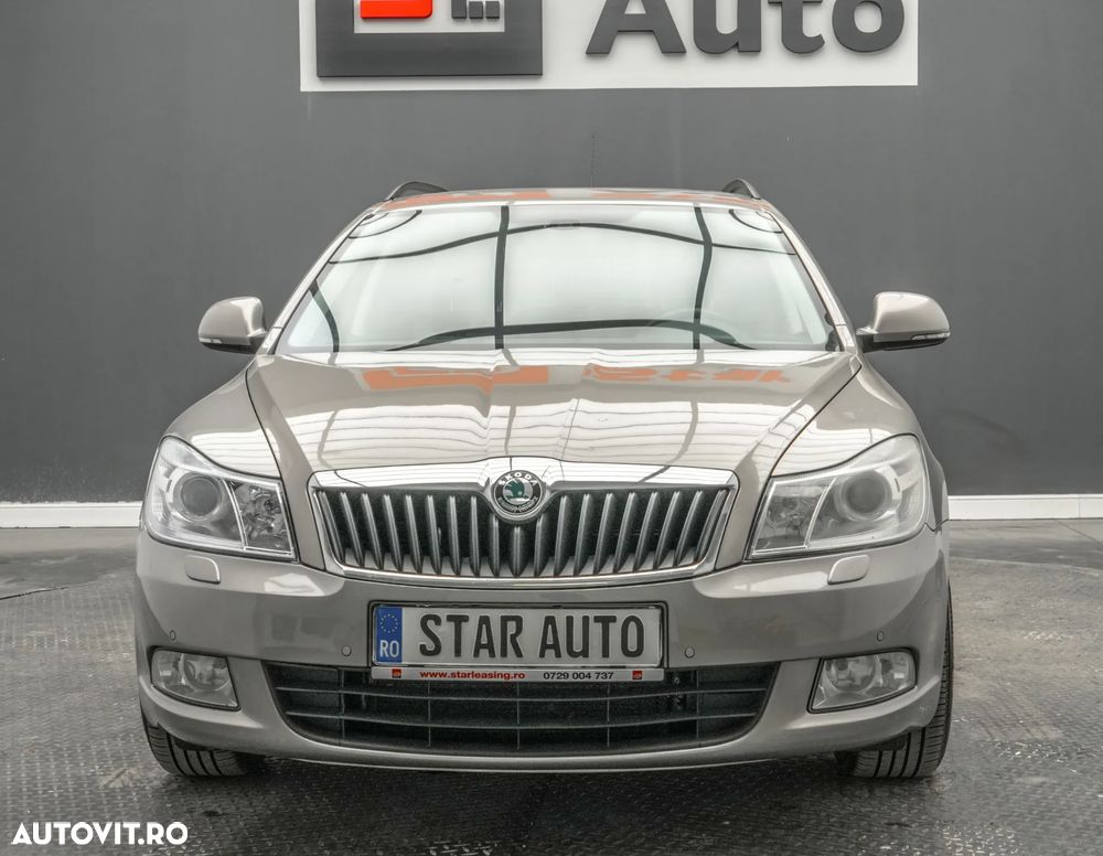 Skoda Octavia 1.6 TDI Ambiente DSG - 2