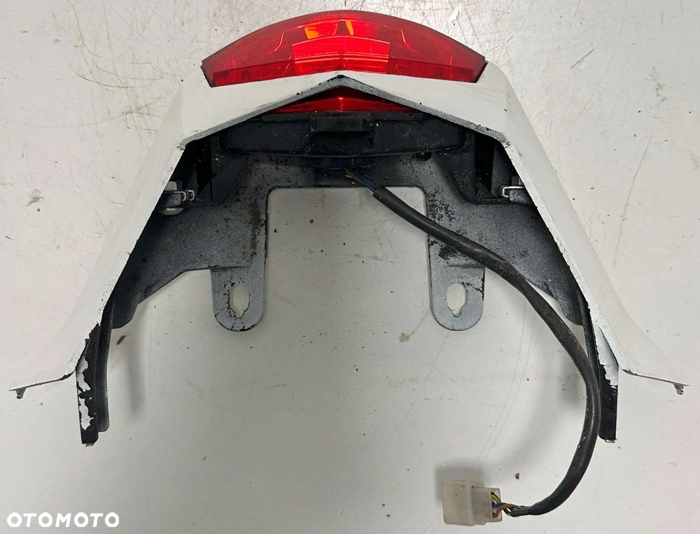 KTM Duke 125 Lampa tył tylna - 3