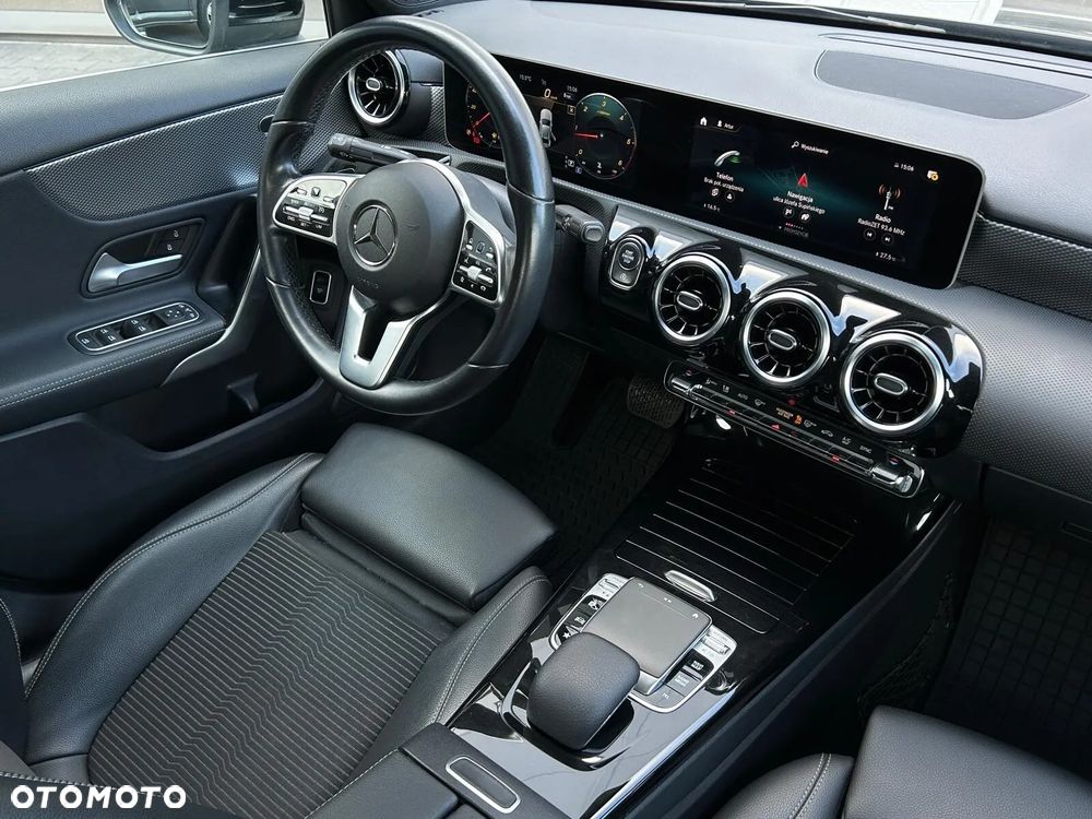 Mercedes-Benz Klasa A 220 d 4-Matic 8G-DCT - 14