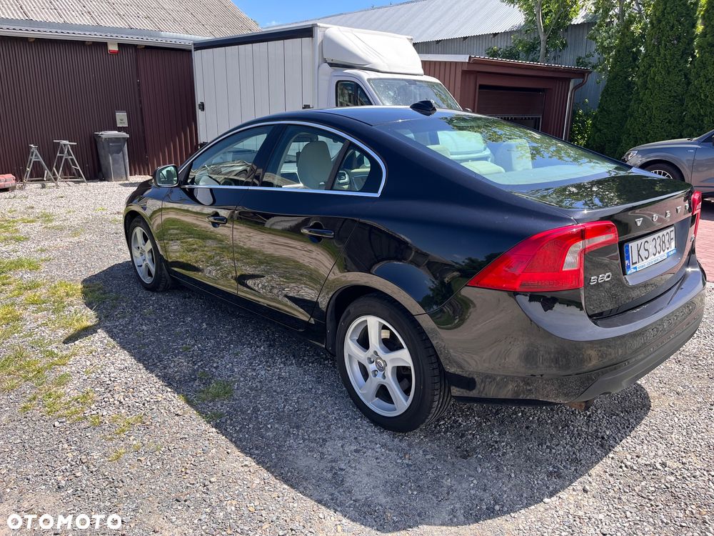 Volvo S60 D3 Geartronic Momentum - 8