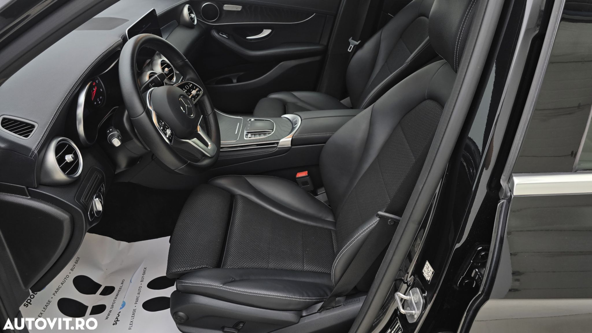 Mercedes-Benz GLC 220 d 4MATIC - 12