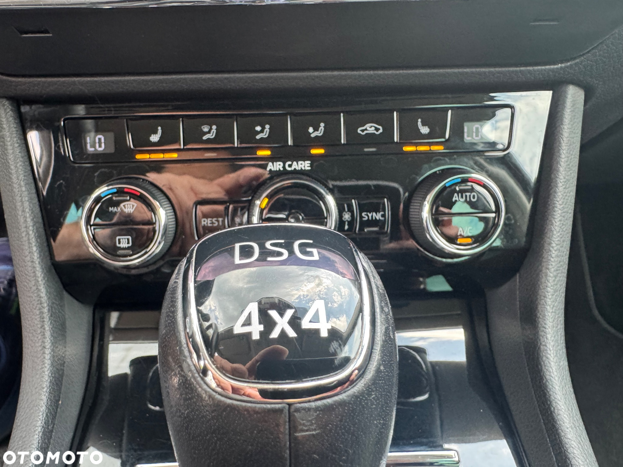 Skoda Superb 2.0 TDI 4x4 L&K DSG - 13