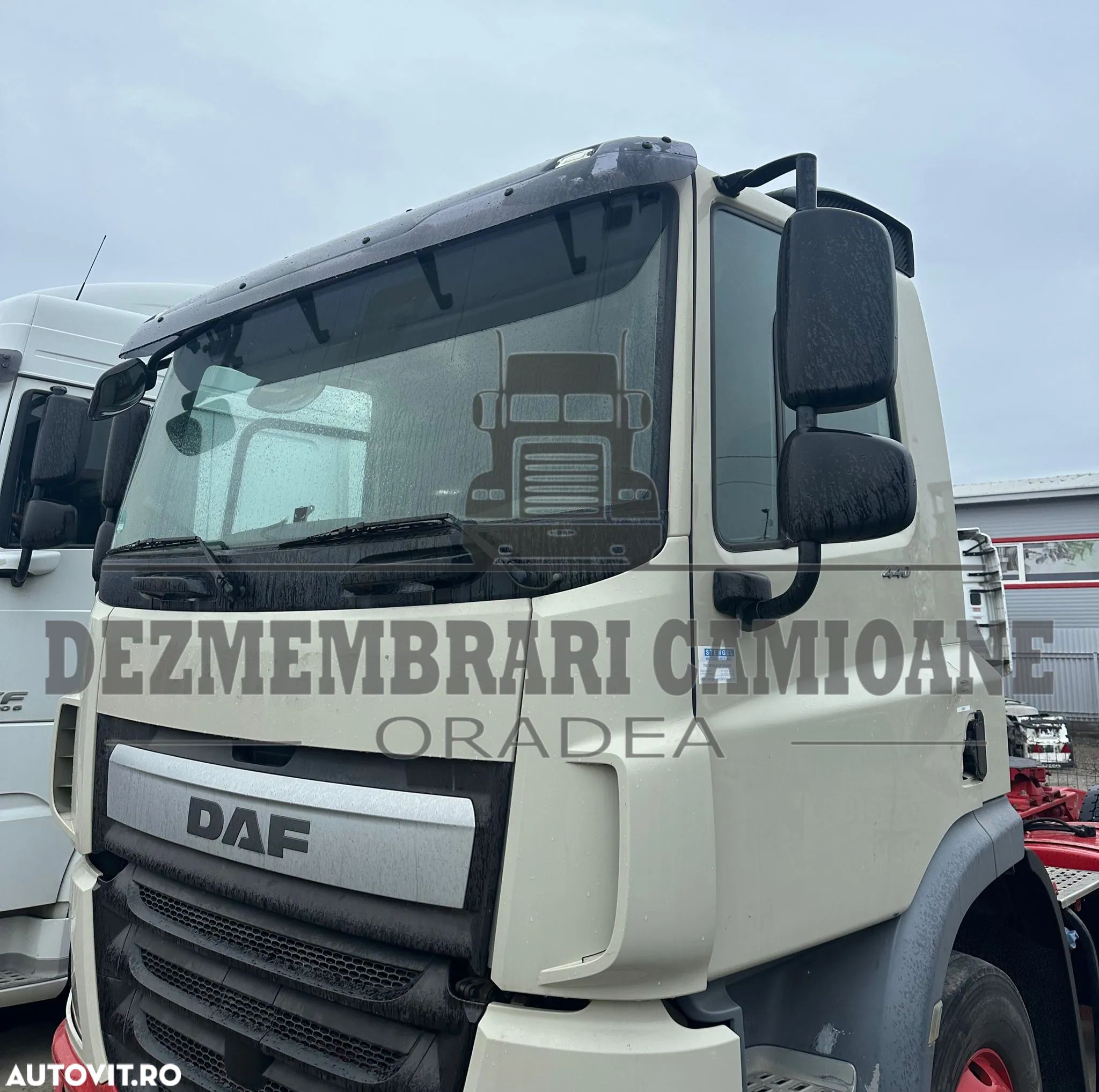 CABINA DE ZI DAF CF - 1