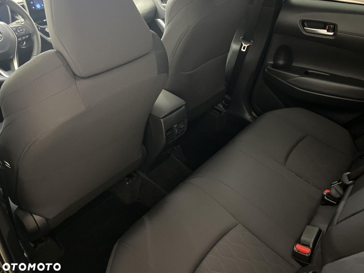 Toyota Corolla Cross - 11