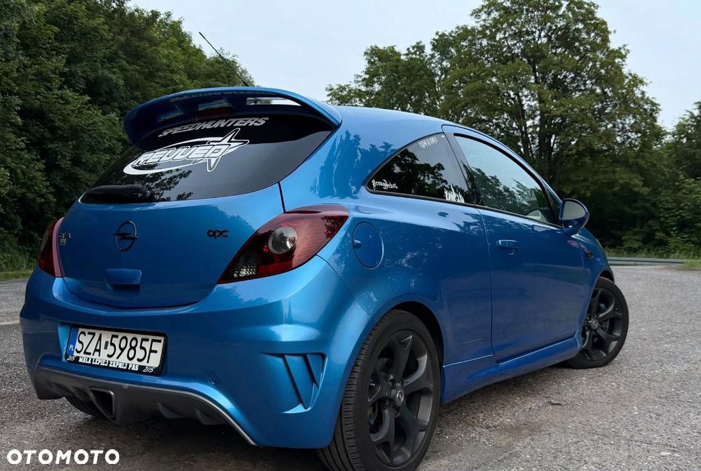 Opel Corsa 1.6T OPC - 8