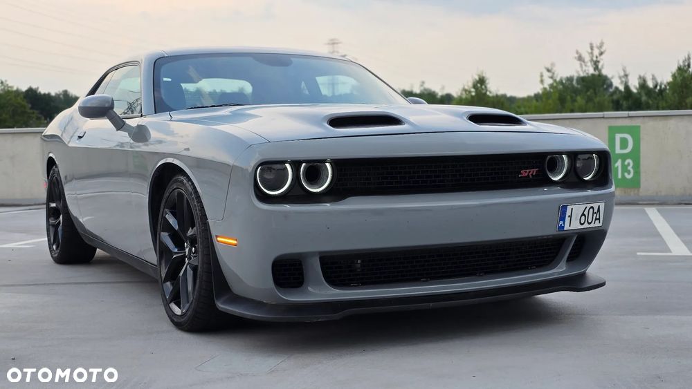 Dodge Challenger 5.7 R/T - 1