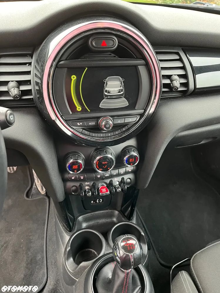 MINI ONE Standard - 13