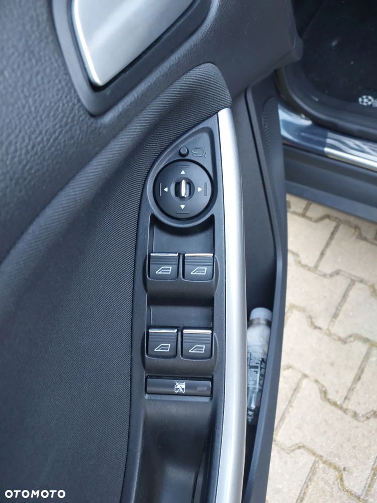 Ford Focus 1.0 EcoBoost Ambiente - 14