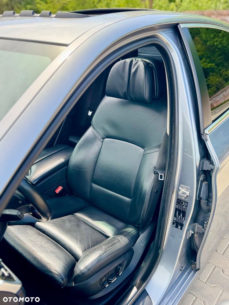 BMW Seria 5 - 36