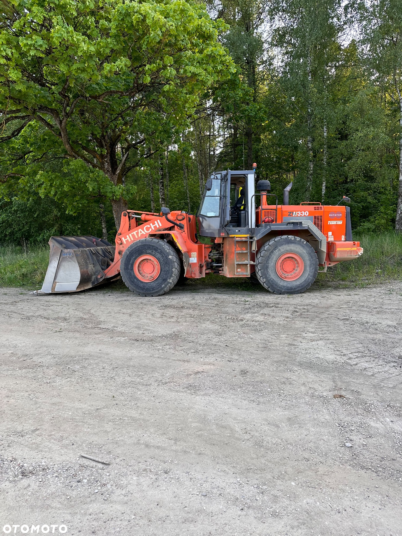 Hitachi ZW 330 - 4