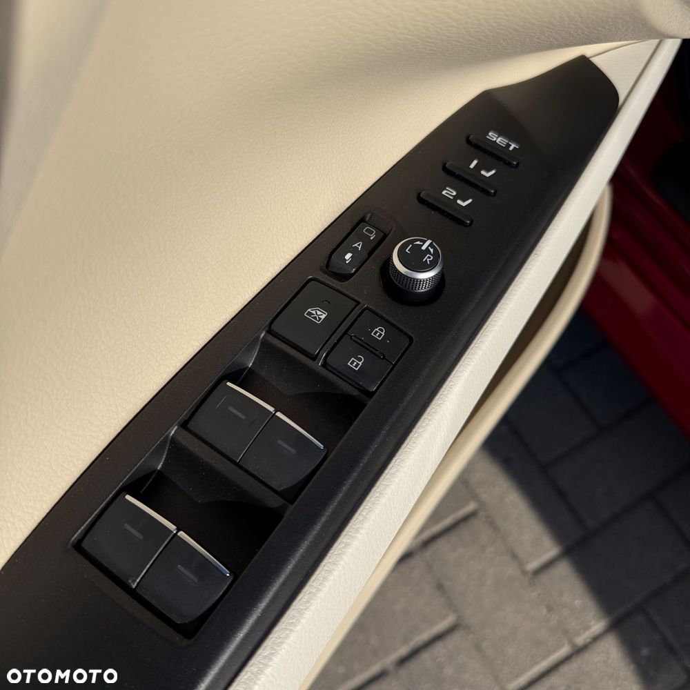 Toyota Camry 2.5 Hybrid Executive CVT - 20