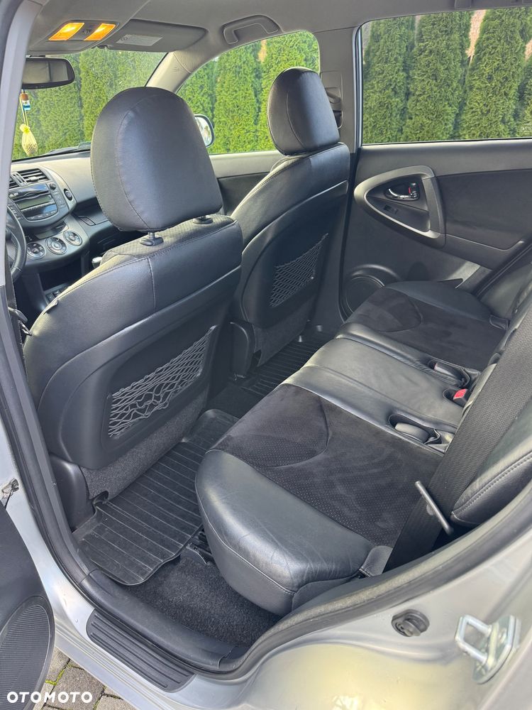 Toyota RAV4 2.2 D-4D Prestige - 5