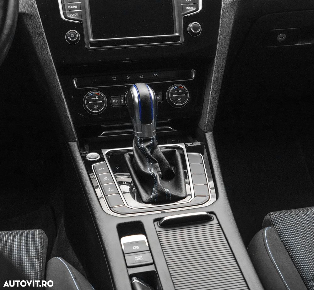 Volkswagen Passat 1.4 TSI DSG GTE - 19
